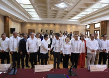 Instala Américo Villarreal Comité Técnico del Fideicomiso para fortalecer el desarrollo y la transparencia de la UAT