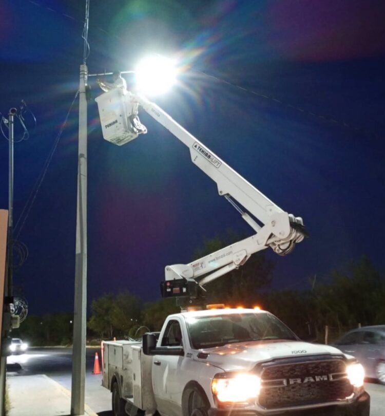 Ilumina Gobierno de Reynosa avenidas y bulevares en turno nocturno