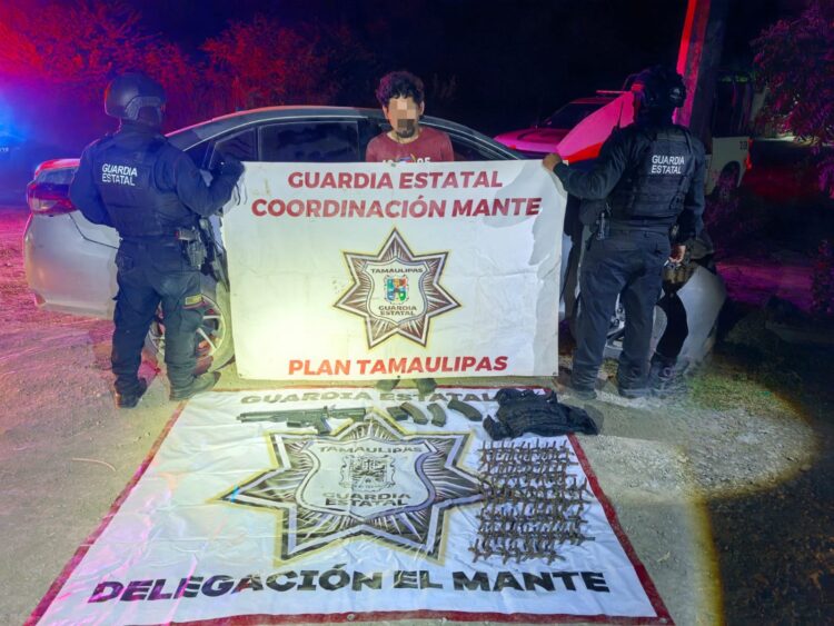 Con arma larga, municiones y poncha llantas es detenido por Guardia Estatal en El Mante