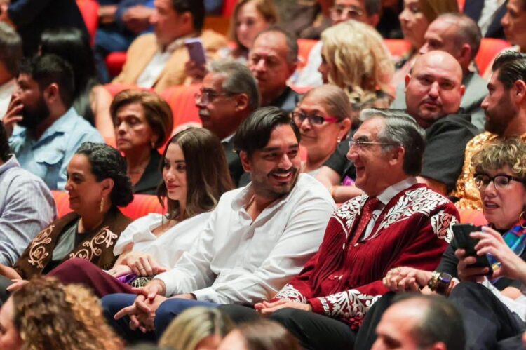 Inauguraron Gobernador Américo Villarreal Anaya y Alcalde Carlos Peña Ortiz XXXIII Festival Internacional en la Costa del Seno Mexicano